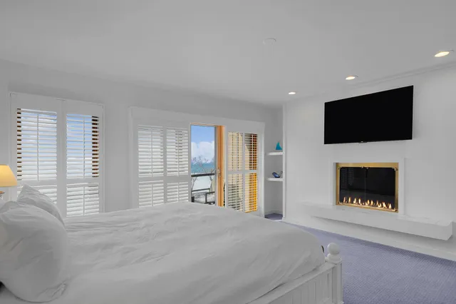 $4,125,000 | 51007 Lake Park Drive, New Buffalo, MI 49117