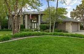 $4,125,000 | 51007 Lake Park Drive, New Buffalo, MI 49117