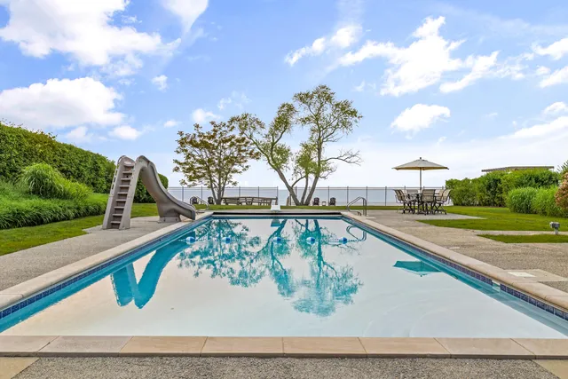 $4,125,000 | 51007 Lake Park Drive, New Buffalo, MI 49117