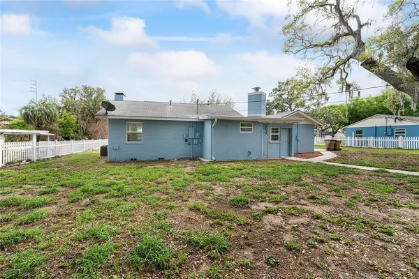 $265,000 | 111 East Charlotte Avenue, Eustis, FL 32726