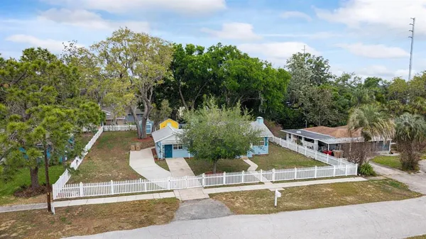 $265,000 | 111 East Charlotte Avenue, Eustis, FL 32726