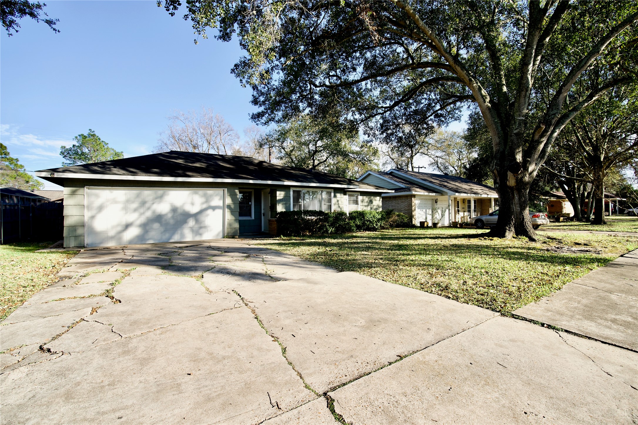 8733 Robindell Drive Houston, TX 77074 - Photo 1 of 10