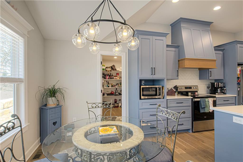 225th Ter Spring Hill Spring Hill, KS 66083 - Photo 13 of 39