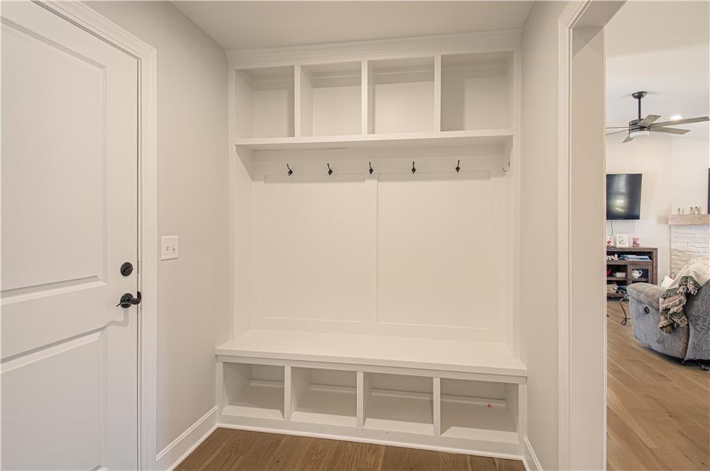 225th Ter Spring Hill Spring Hill, KS 66083 - Photo 18 of 39