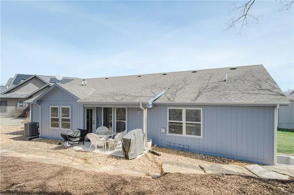$449,000 | 21045 West 225th Street, Spring Hill, KS 66083