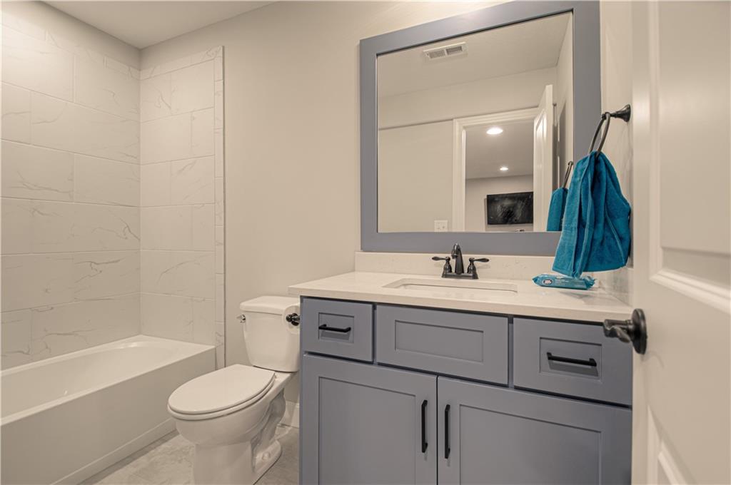 225th Ter Spring Hill Spring Hill, KS 66083 - Photo 35 of 39