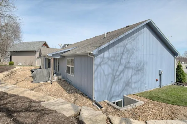 $449,000 | 21045 West 225th Street, Spring Hill, KS 66083