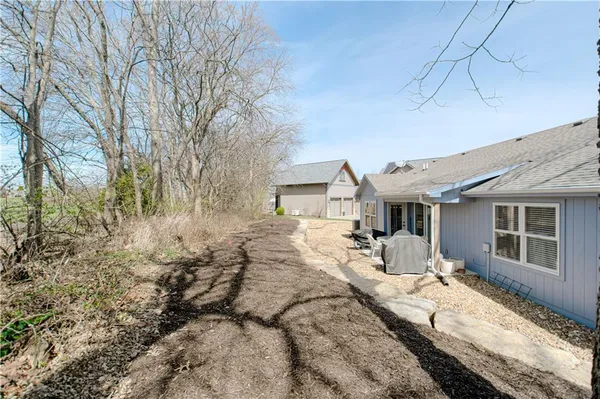 $449,000 | 21045 West 225th Street, Spring Hill, KS 66083