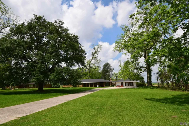 $398,000 | 1011 Highway 1, Donaldsonville, LA 70346