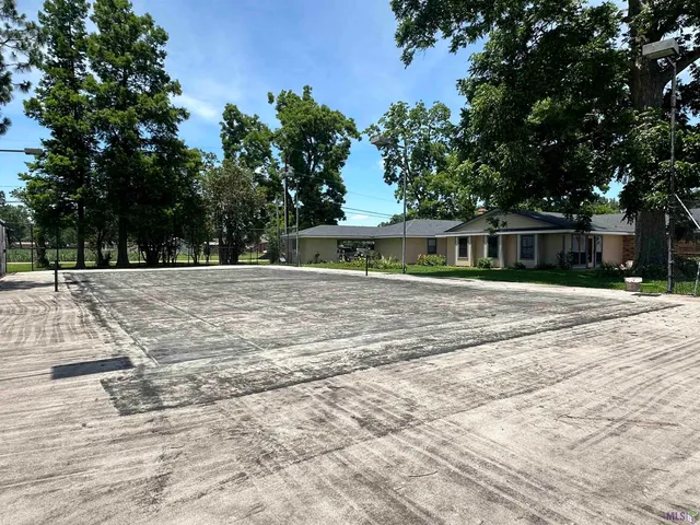 $398,000 | 1011 Highway 1, Donaldsonville, LA 70346