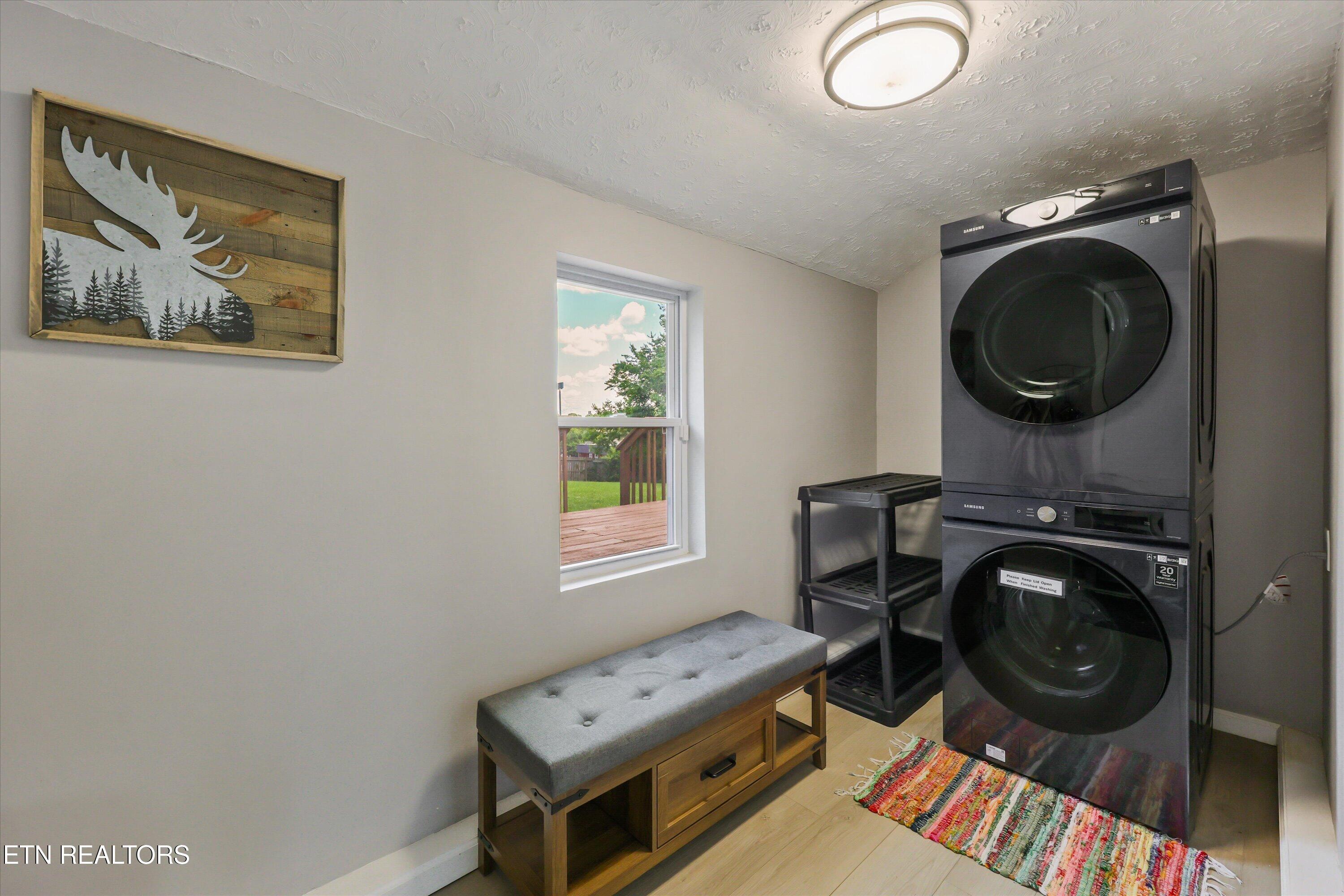5604 Kentwood Road Knoxville, TN 37912 - Photo 23 of 34 Laundry Room