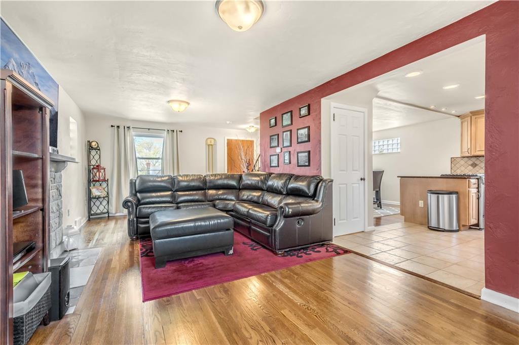 508 Bower Hill Road Pittsburgh, PA 15228 - Photo 5 of 25 Gallery Image 5