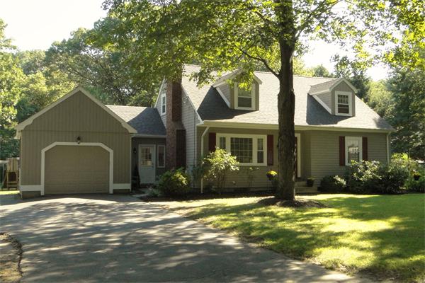 11 Oak Tree Lane Ashland, MA 01721 - Photo 1 of 29 Gallery Image 1