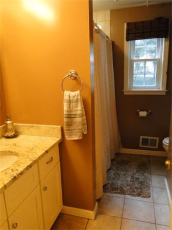 11 Oak Tree Lane Ashland, MA 01721 - Photo 12 of 29 Gallery Image 12