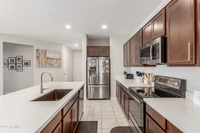 $2,200 | 3872 North 103rd Avenue, Avondale, AZ 85392