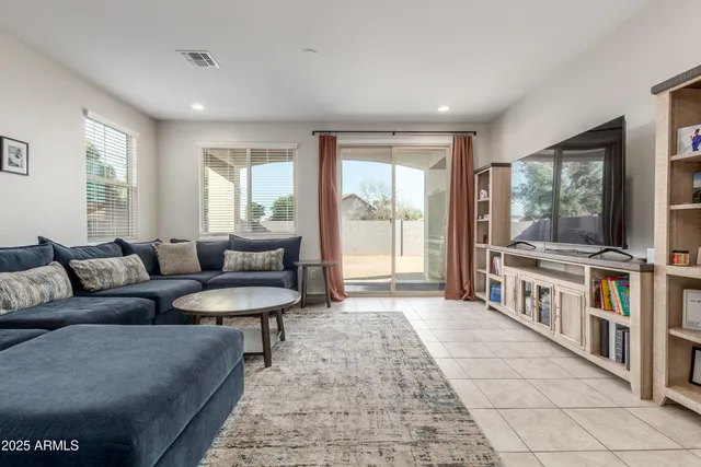 $2,200 | 3872 North 103rd Avenue, Avondale, AZ 85392