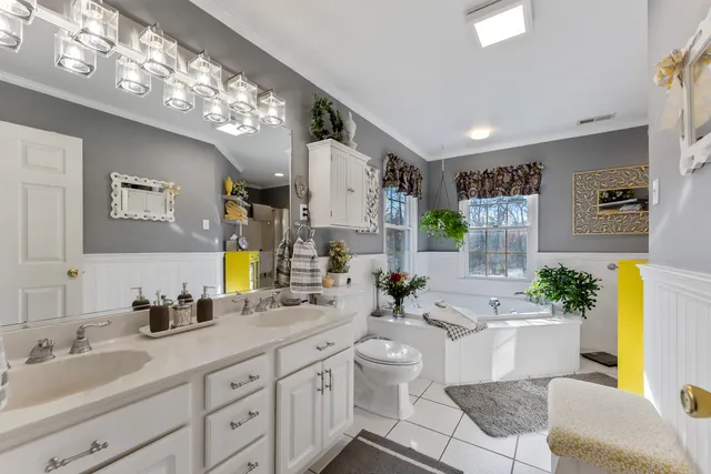 $775,000 | 8 Huntington Lane, Seaville, NJ 08230