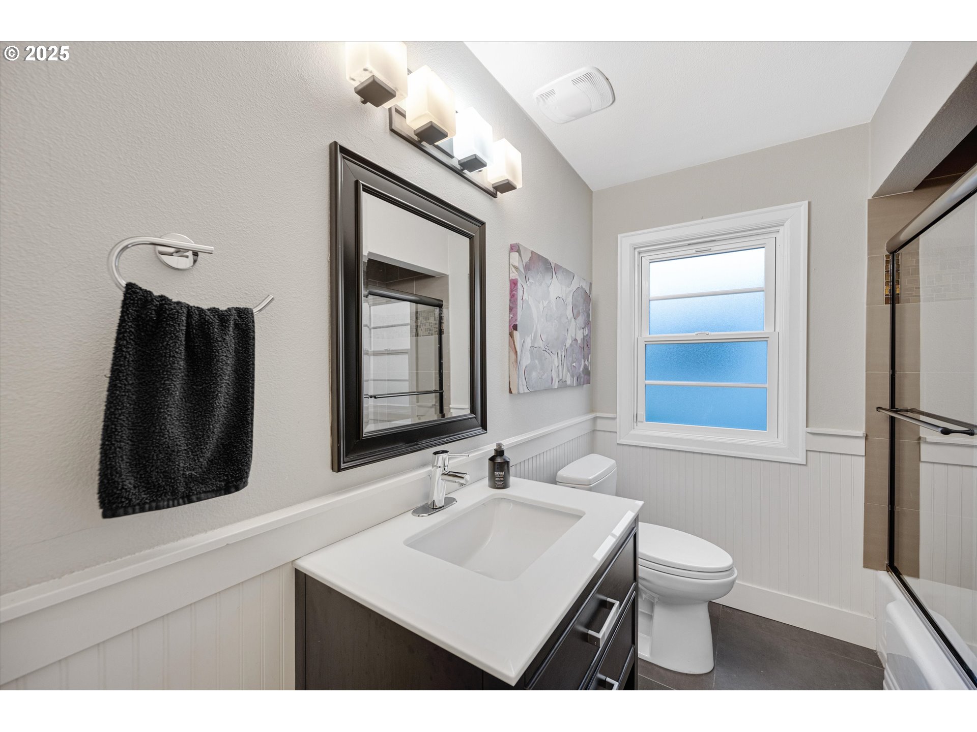 8444 Southwest 58th Avenue Portland, OR 97219 - Photo 19 of 45