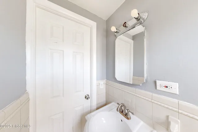 $319,000 | 786 New Scotland Avenue, Albany, NY 12208