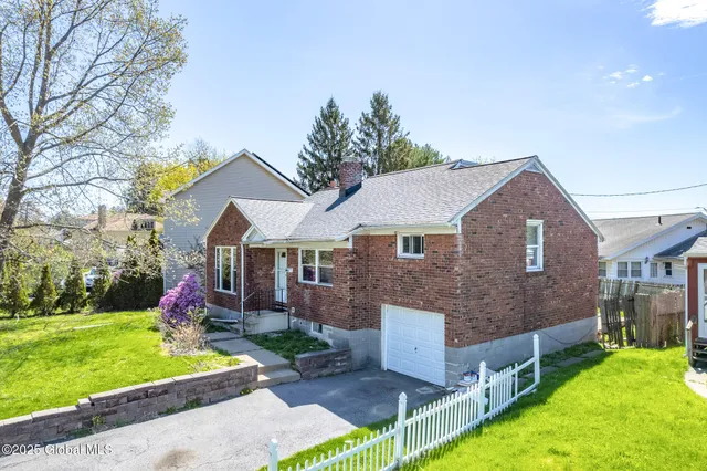 $319,000 | 786 New Scotland Avenue, Albany, NY 12208