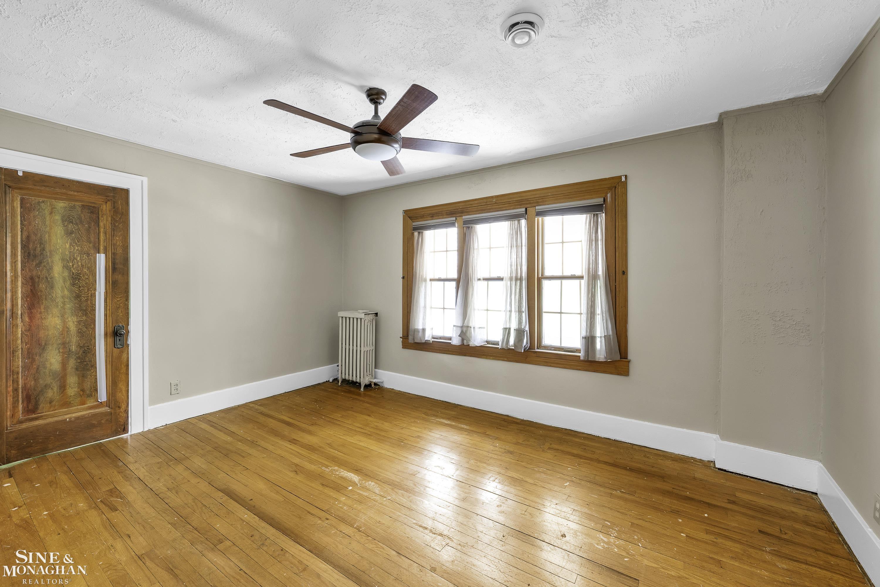 734 Neff Road Grosse Pointe, MI 48230 - Photo 20 of 39 50158895-4aab9cec-2bf5-471d-9f10-abbc6881b127.JPG