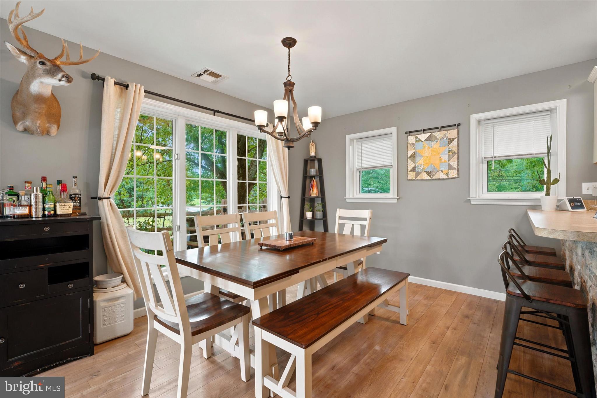 383 Bethel Church Road Spring City, PA 19475 - Photo 12 of 33 Dining room