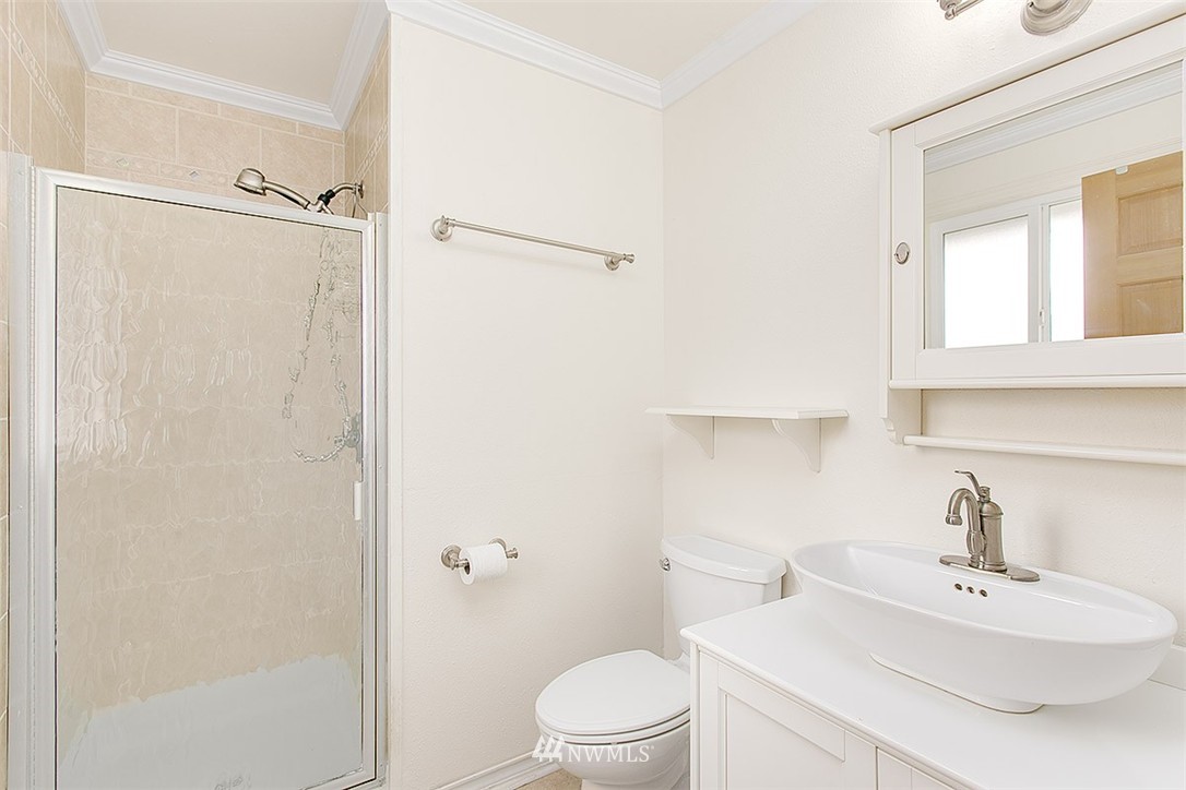 2400 Southeast 19th Street Renton, WA 98055 - Photo 14 of 25
