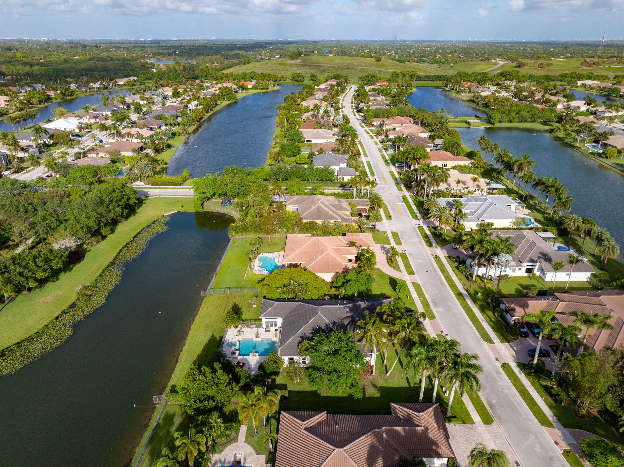 15273 Southwest 37th Street Davie, FL 33331 - Photo 75 of 86 88-web-or-mls-DJI_20260403174743_0555_D