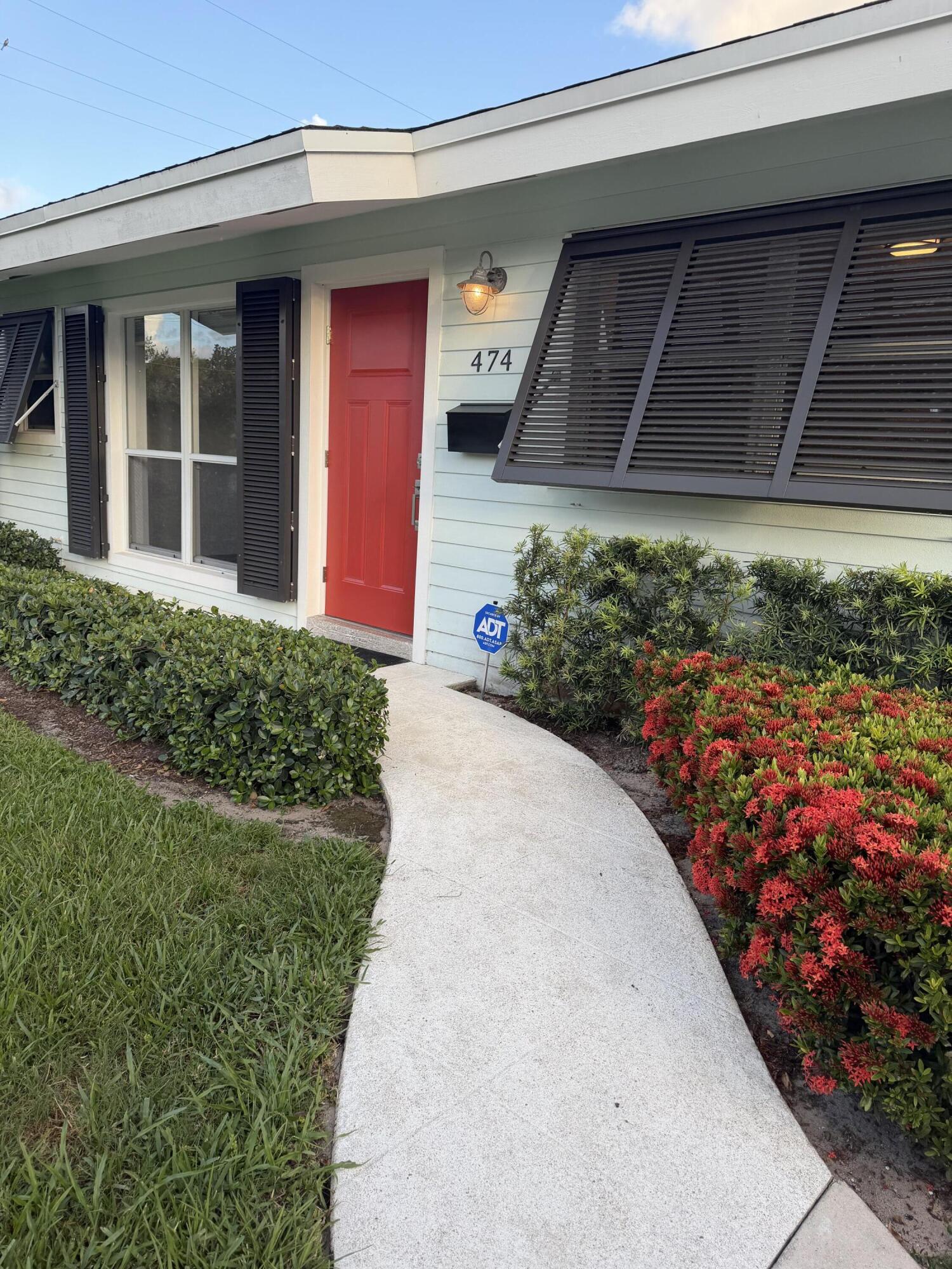 474 Northeast 38th Street Boca Raton, FL 33431 - Photo 2 of 21 Welcome Home