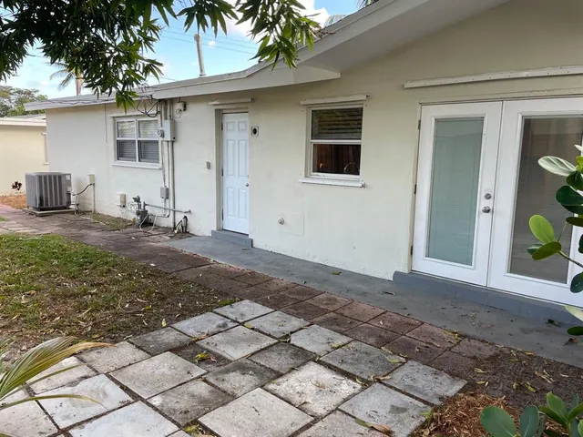 $849,000 | 901 North 46th Avenue, Hollywood, FL 33021