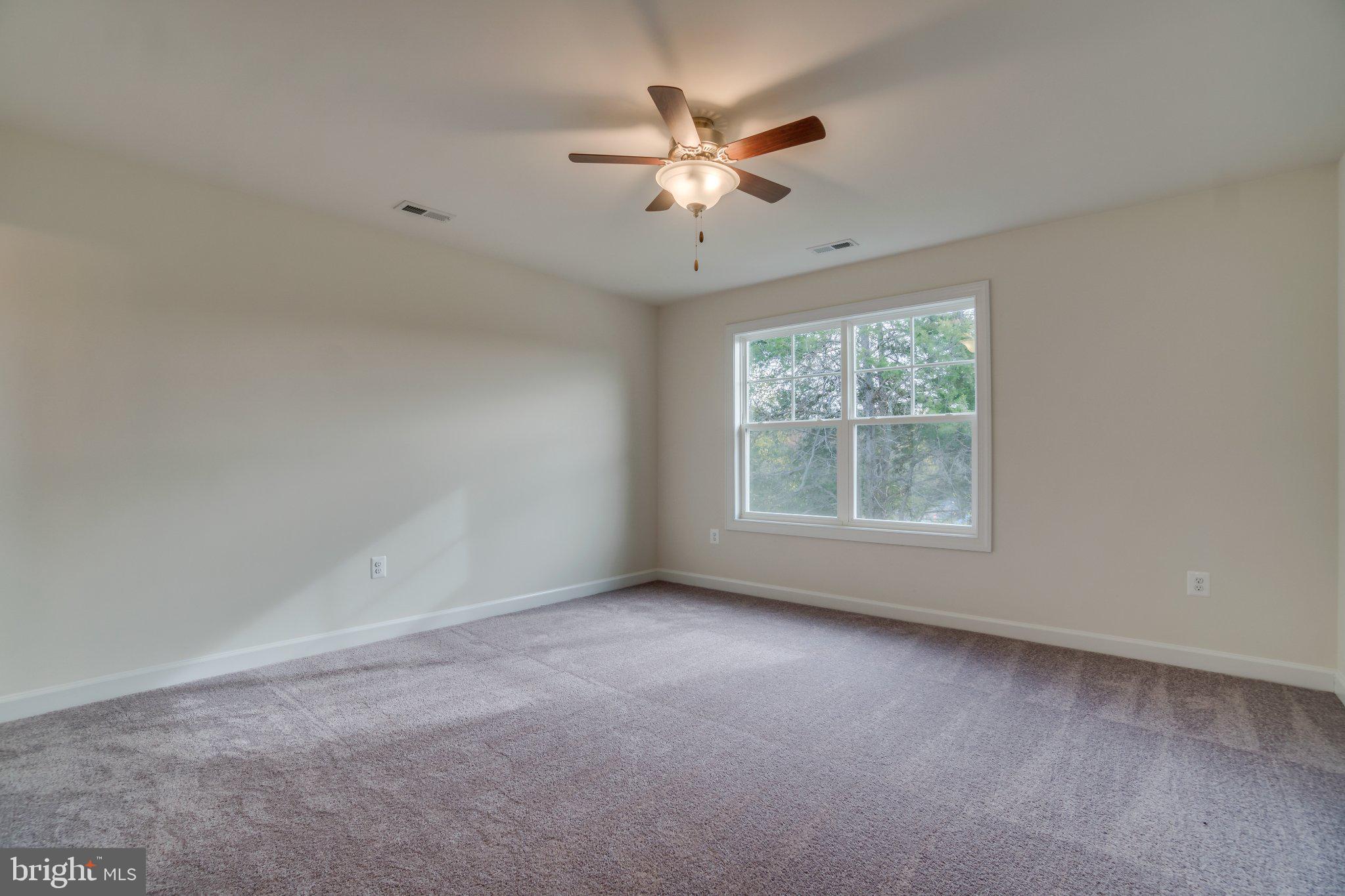 499 Joshua Road Stafford, VA 22556 - Photo 19 of 37 Spacious room with natural light.