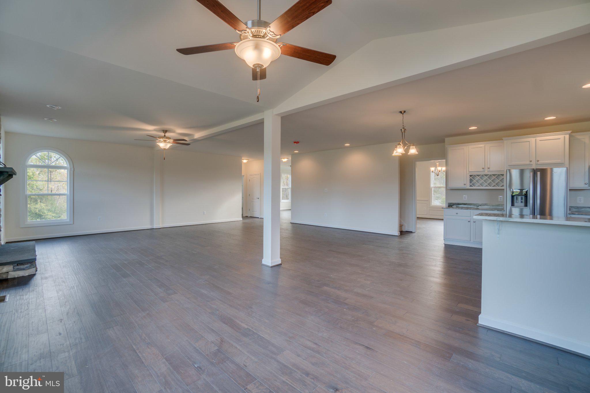 499 Joshua Road Stafford, VA 22556 - Photo 5 of 37 Spacious, airy living area awaits you.