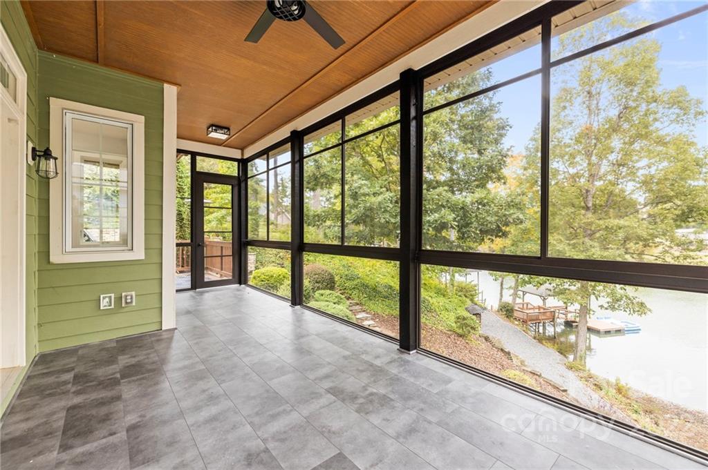 13910 Point Lookout Road Charlotte, NC 28278 - Photo 29 of 45 Gallery Image 29