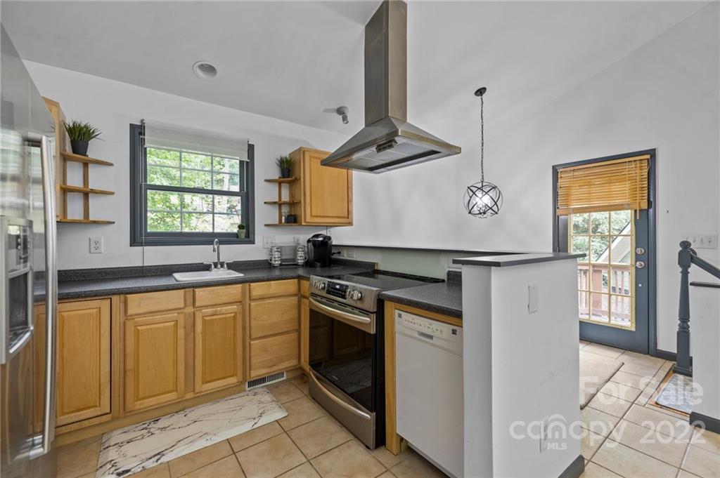 13910 Point Lookout Road Charlotte, NC 28278 - Photo 45 of 45 Gallery Image 45