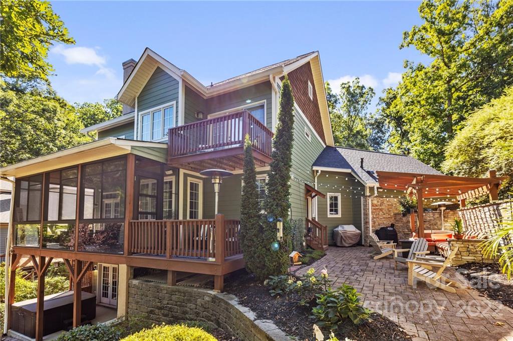 13910 Point Lookout Road Charlotte, NC 28278 - Photo 7 of 45 Gallery Image 7