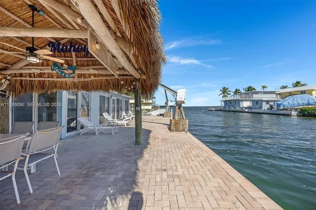 $1,350,000 | 230 Jolly Roger Drive, Key Largo, FL 33037