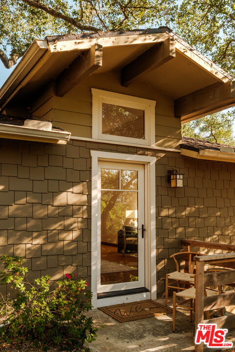 21717 Encina Road Topanga, CA 90290 - Photo 46 of 60