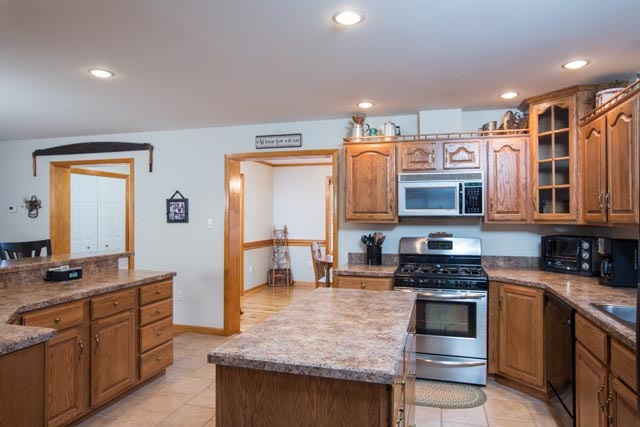902 Loop Road Elkton, VA 22827 - Photo 6 of 39 Gallery Image 6