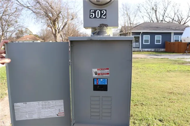 $65,000 | 502 East Navarro Street, Mart, TX 76664