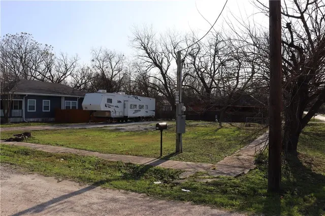 $65,000 | 502 East Navarro Street, Mart, TX 76664