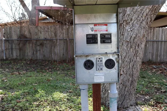 $65,000 | 502 East Navarro Street, Mart, TX 76664