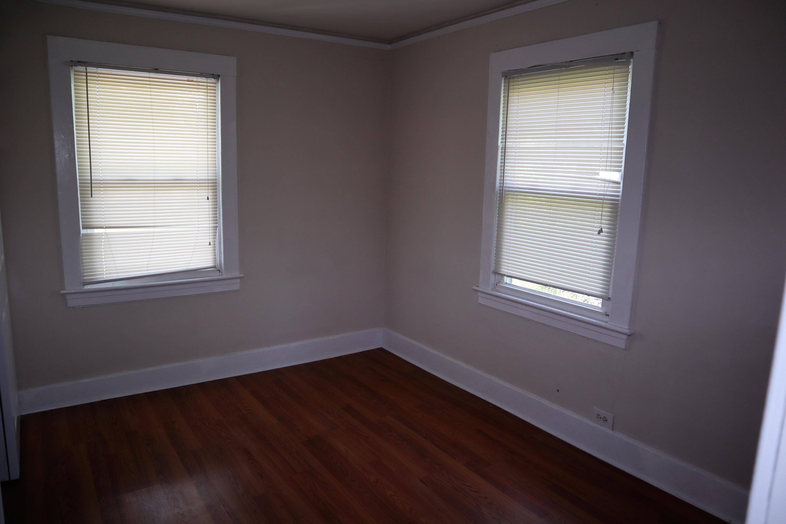320 East Bell Street Alcoa, TN 37701 - Photo 11 of 12 IMG_0029