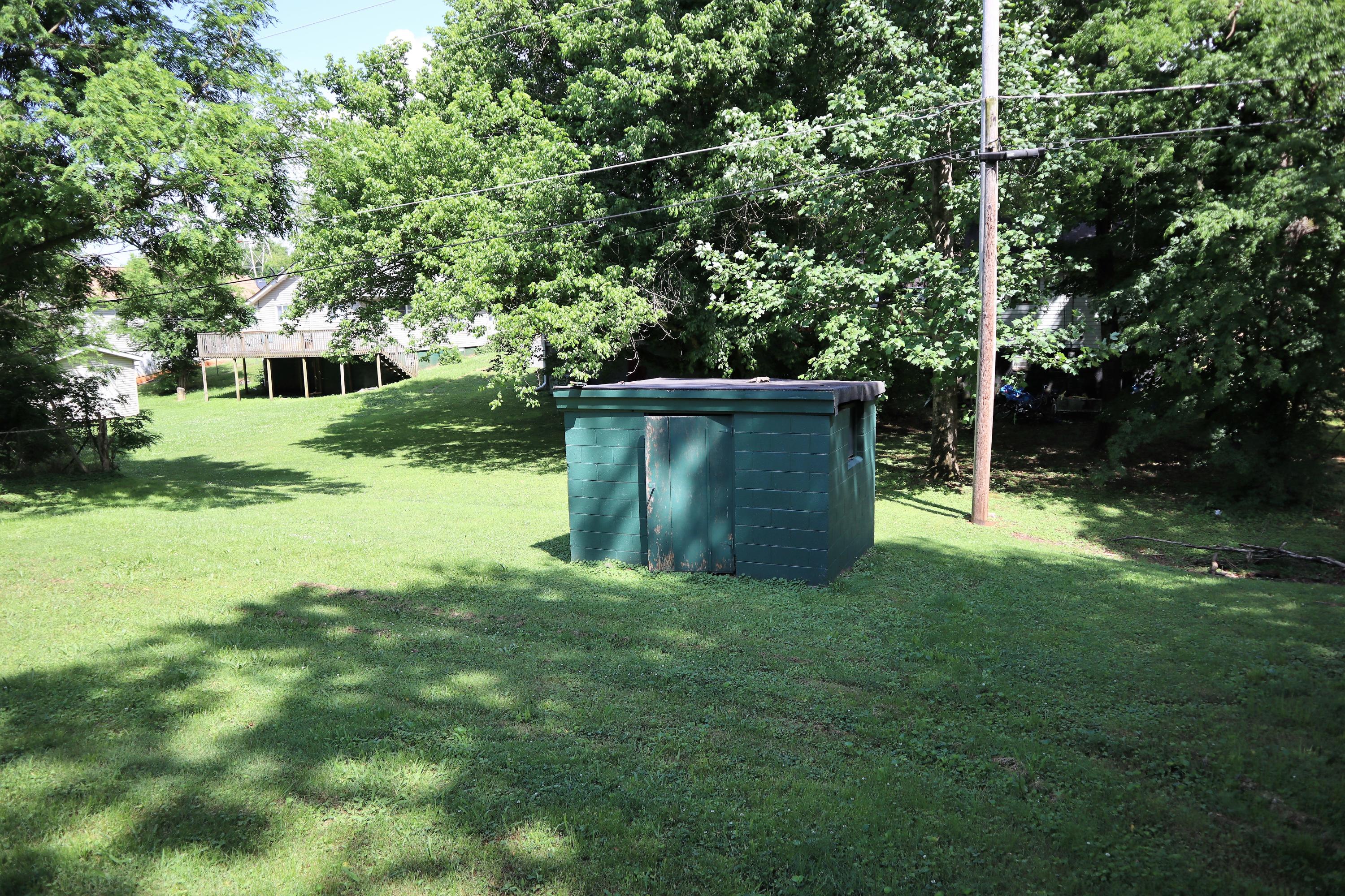 320 East Bell Street Alcoa, TN 37701 - Photo 12 of 12 IMG_0009
