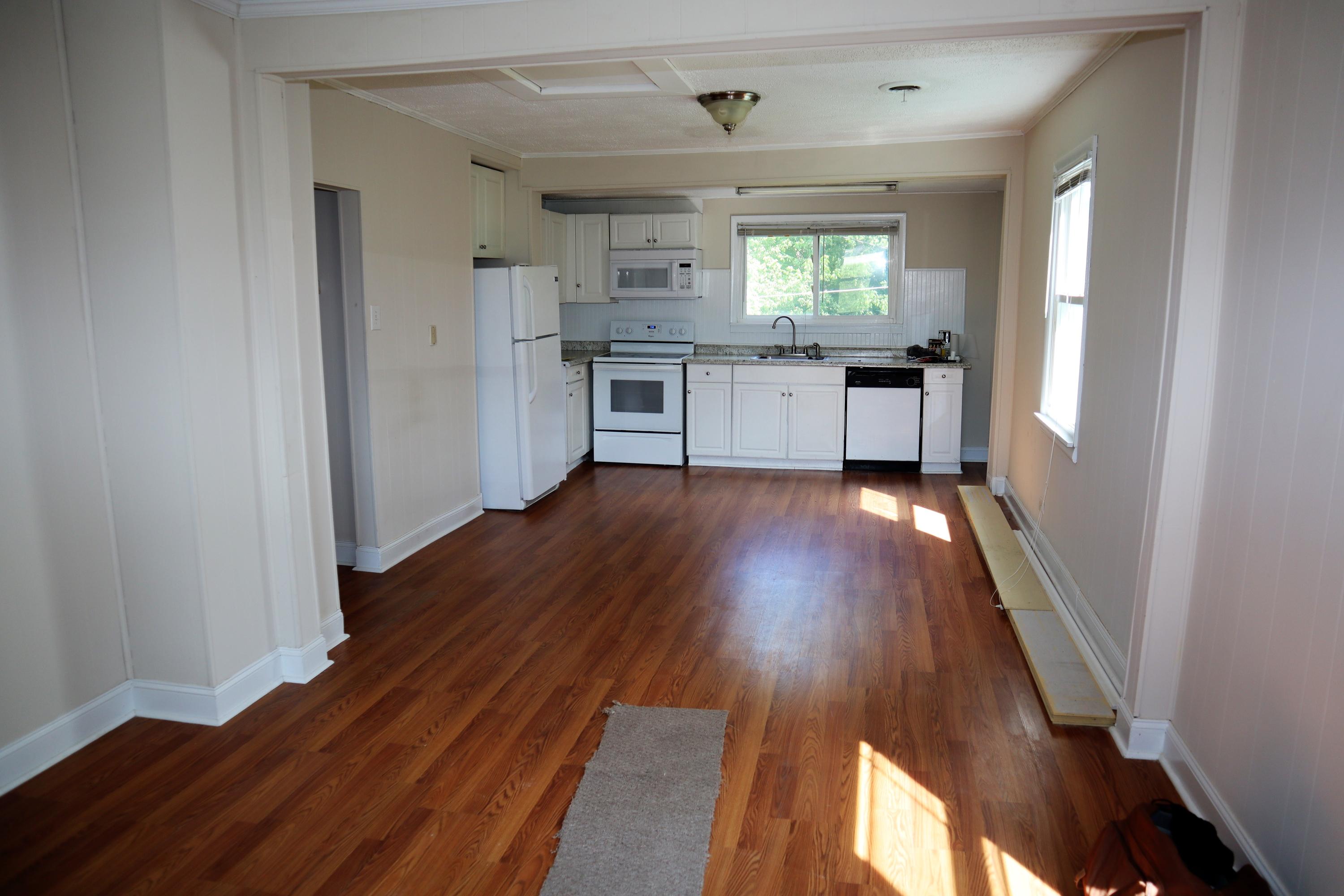 320 East Bell Street Alcoa, TN 37701 - Photo 5 of 12 IMG_0034