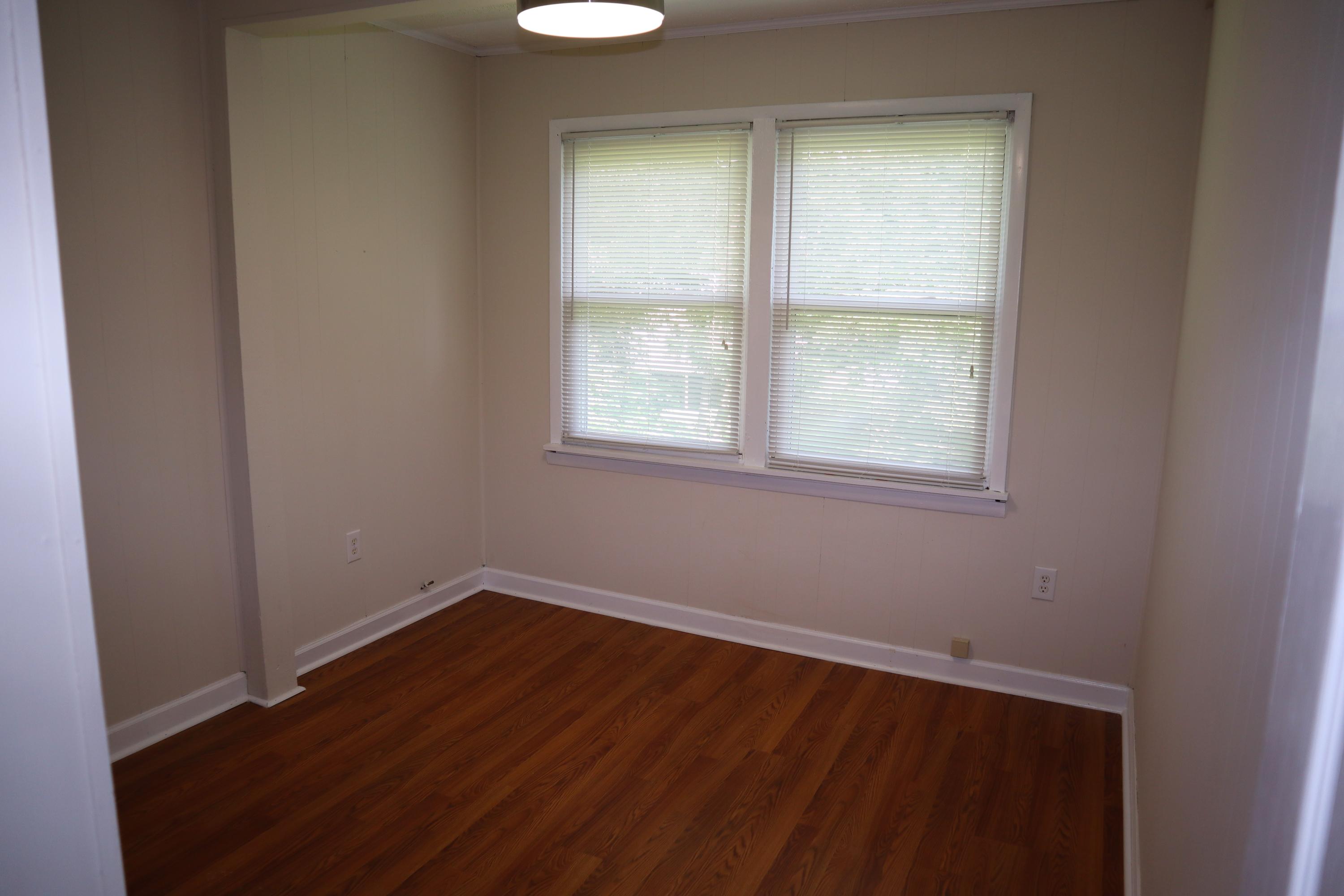 320 East Bell Street Alcoa, TN 37701 - Photo 8 of 12 IMG_0028