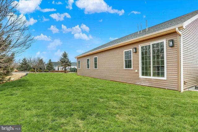 $3,800 | 51 Franklin Drive, Mechanicsburg, PA 17055