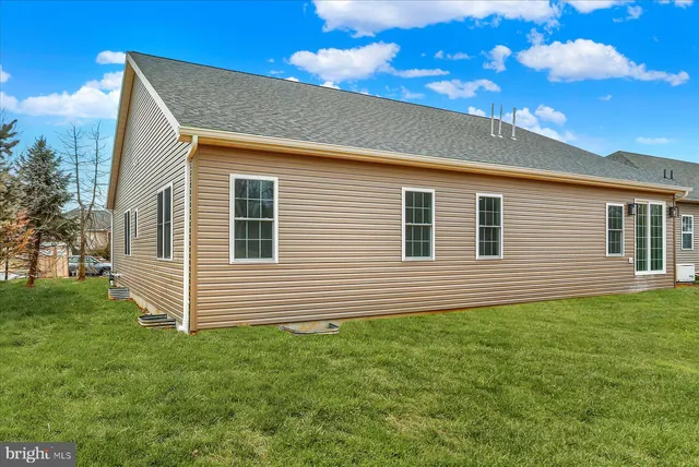 $3,800 | 51 Franklin Drive, Mechanicsburg, PA 17055