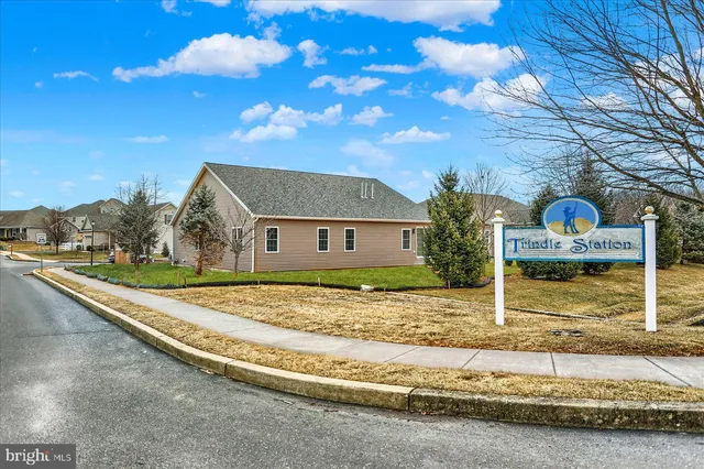 $3,800 | 51 Franklin Drive, Mechanicsburg, PA 17055