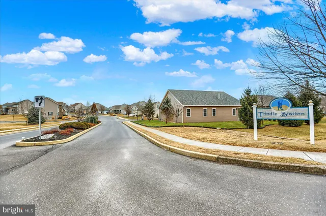 $3,800 | 51 Franklin Drive, Mechanicsburg, PA 17055