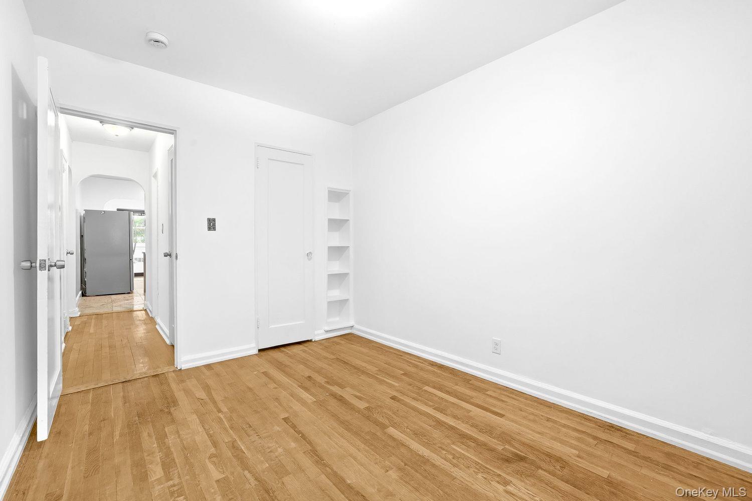 4223 Digney Avenue Bronx, NY 10466 - Photo 20 of 39